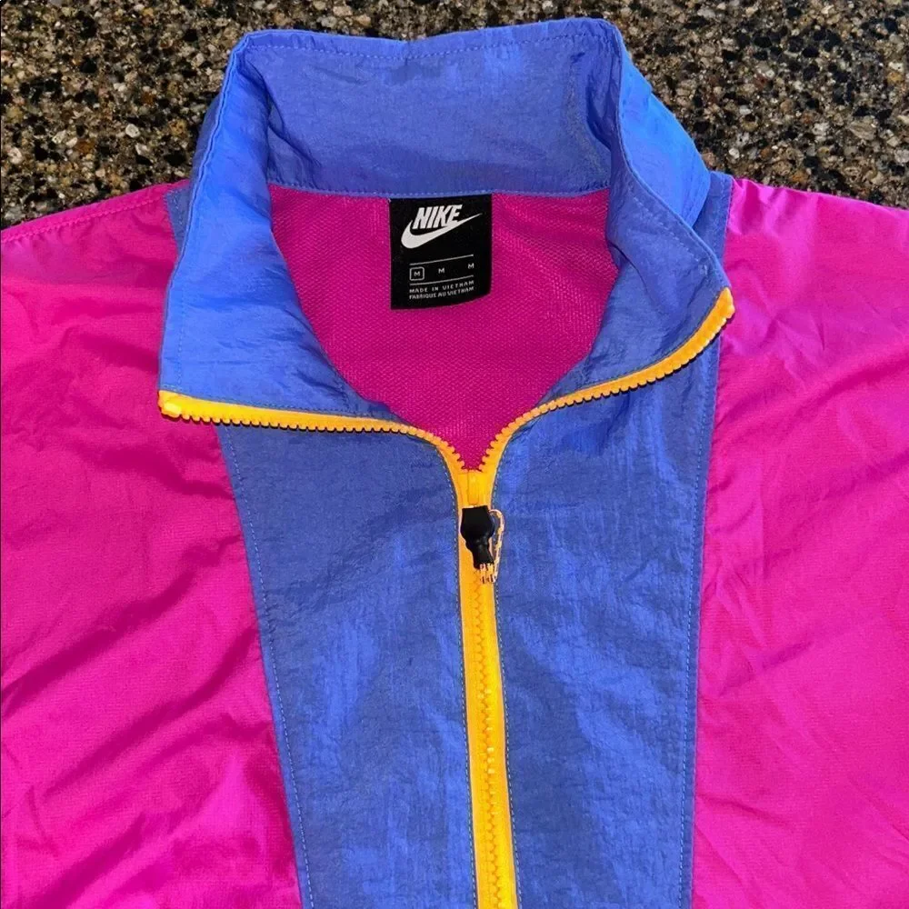 Nike Clash 1/2 Zip Lightweight Jacket